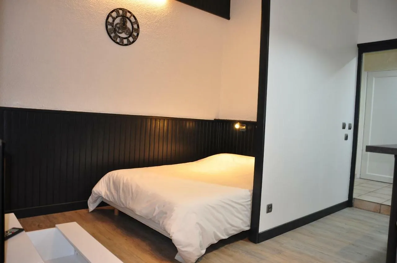 Studio Vic 2.0 Vic-sur-Cere 0*,  France